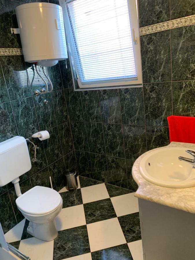 Apartmani Poljanec Vir Eksteriør bilde